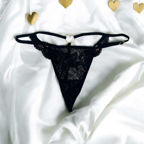 String noir en dentelle avec bijou cœur doré - PA02MBLK