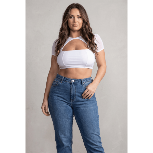 Top court blanc échancré en résille - Élégance et sensualité