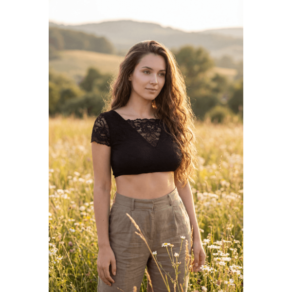 Top court noir réversible en bi-matière et dentelle florale