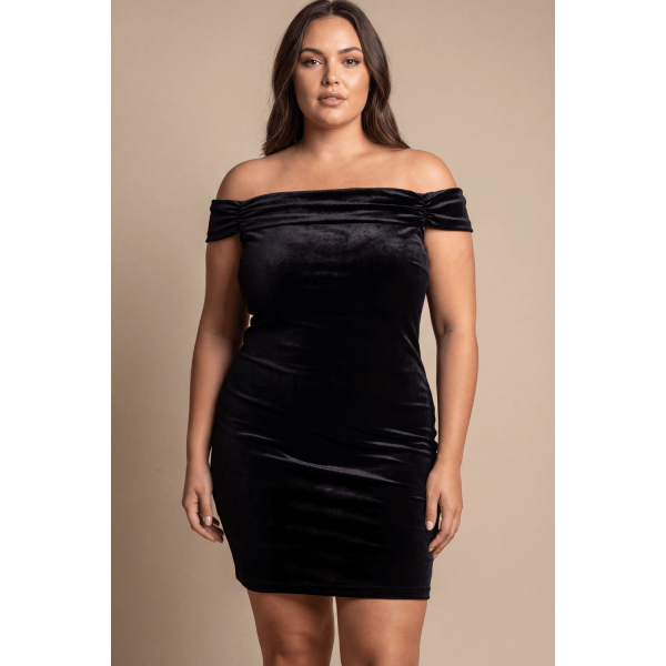 Robe velours noir Giulia – Épaules dénudées & coupe courte élégante