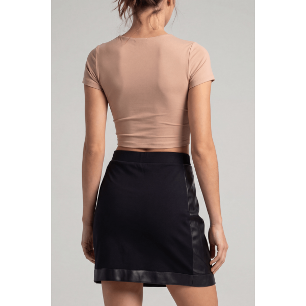 Jupe courte simili cuir noire porte-feuille – Be Lily