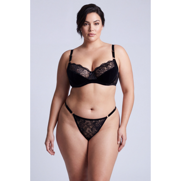 String Noir en Dentelle & Bijou Cœur Doré – Ajustable